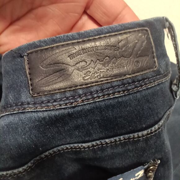 Seven7 Women's Blue Jeans Rocker Slim Size 14 Dark Wash Low Rise Boot Cut - Picture 8 of 11